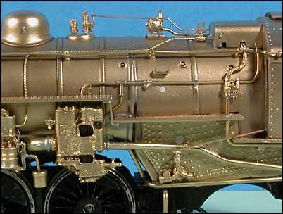 Steam supply lines to pumps