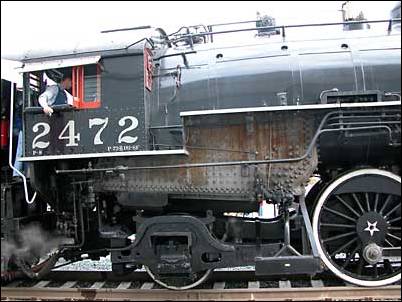 Air piping to cab (2472 Engineer's side)